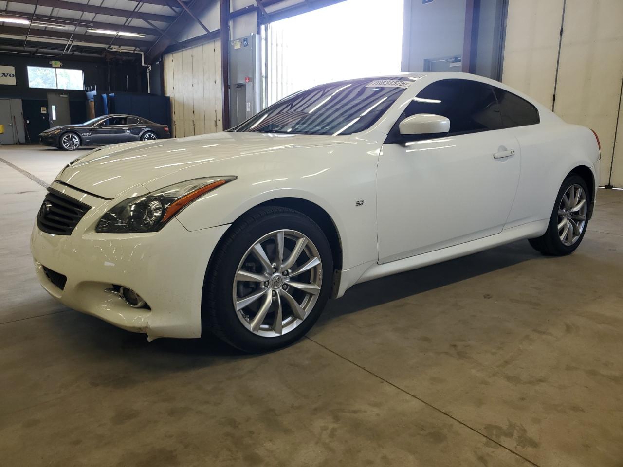 Infiniti Q60