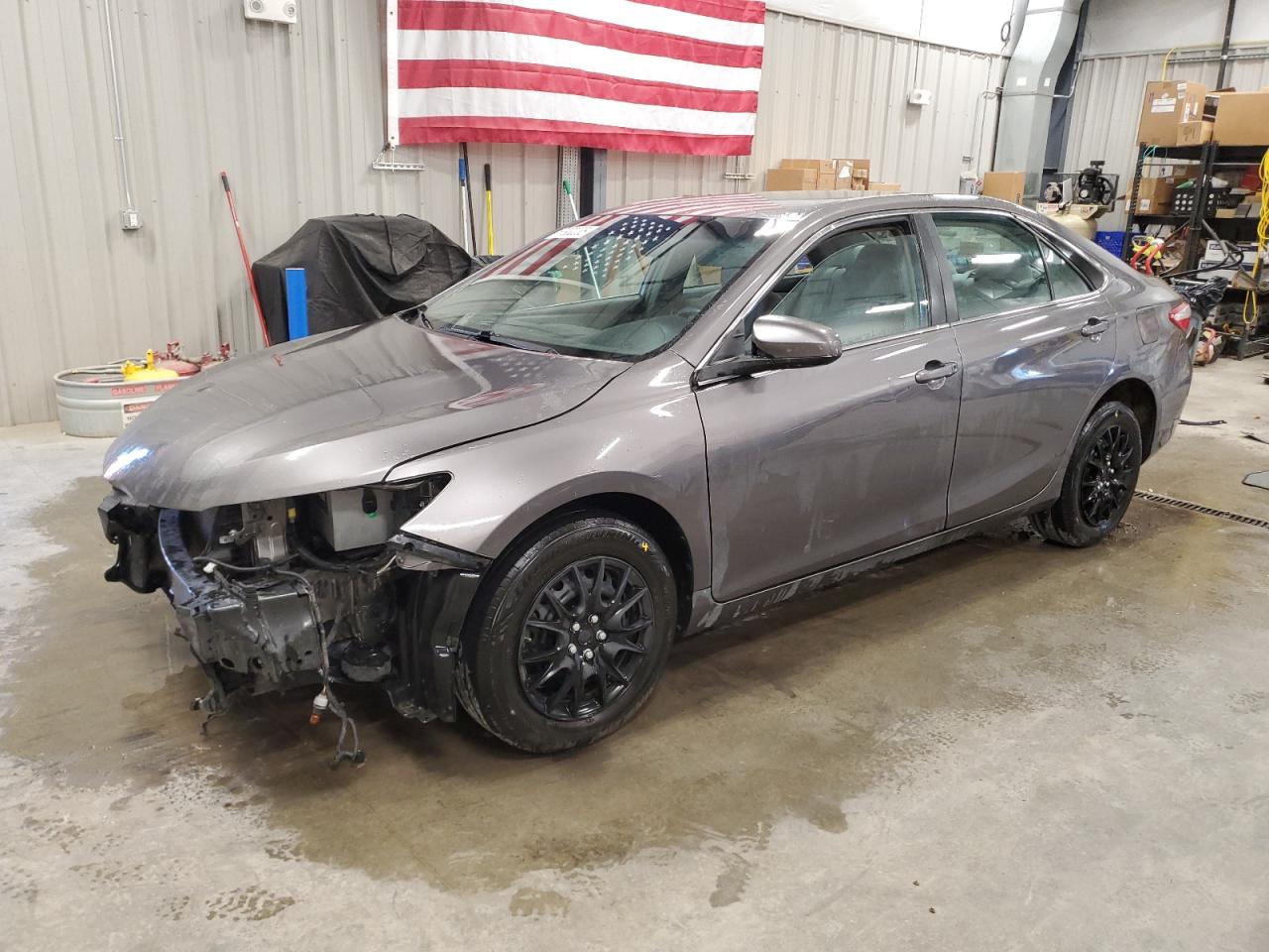 2016 Toyota Camry le LE