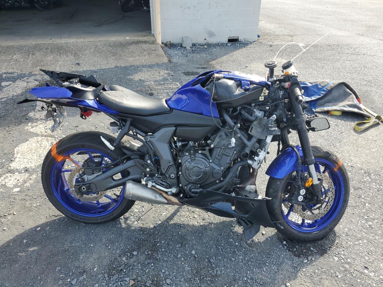 2024 Yamaha Yzfr7