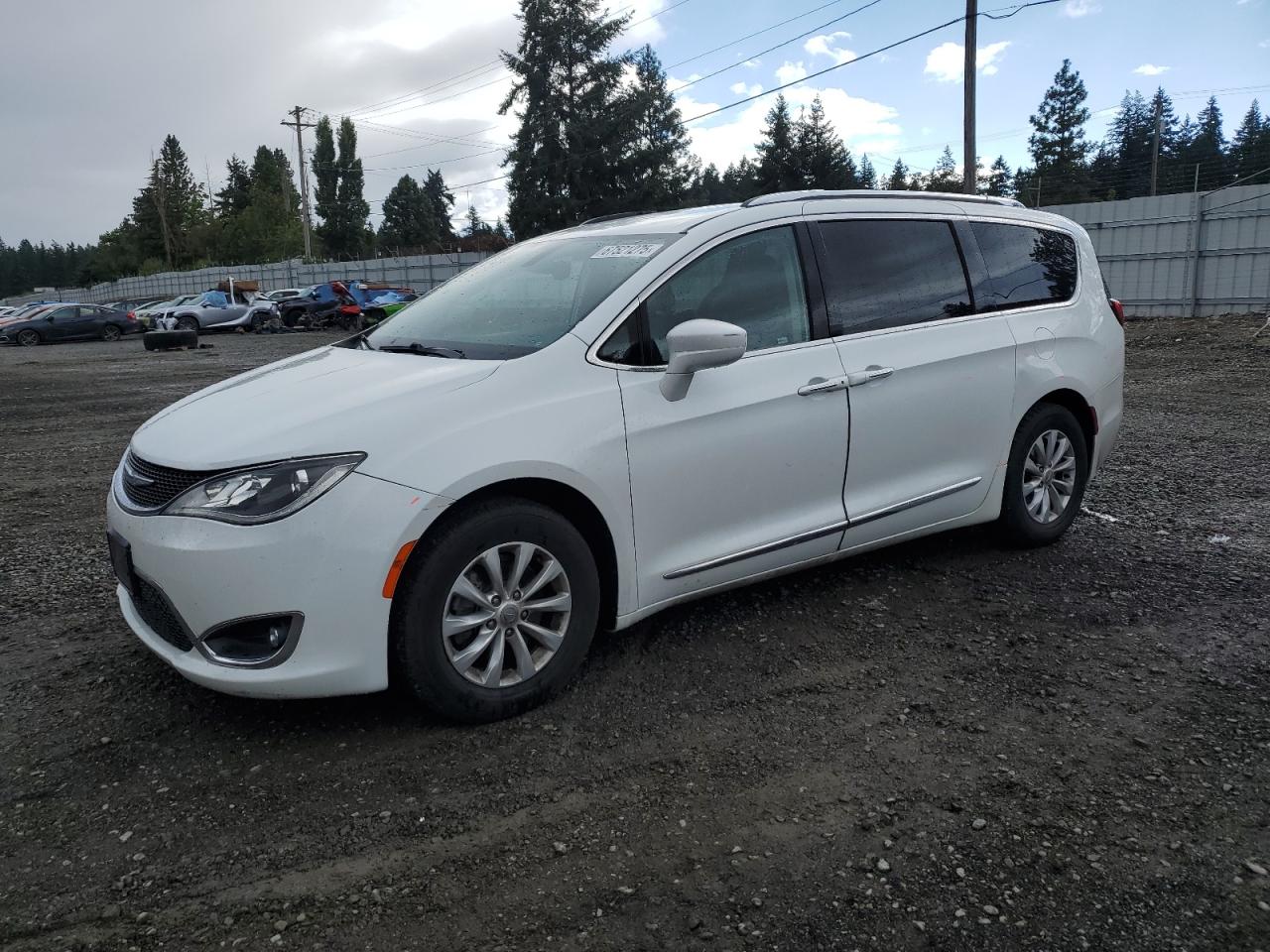 2018 Chrysler Pacifica touring l TOURING L