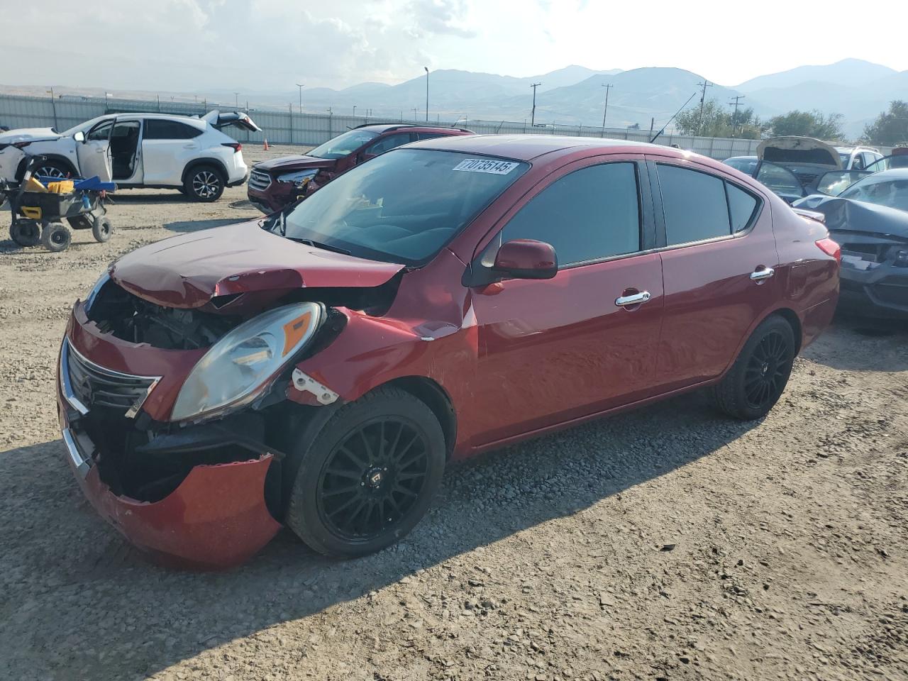 2013 Nissan Versa s S