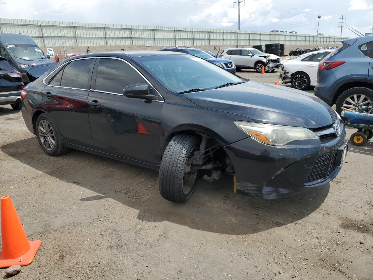 2016 Toyota Camry le LE