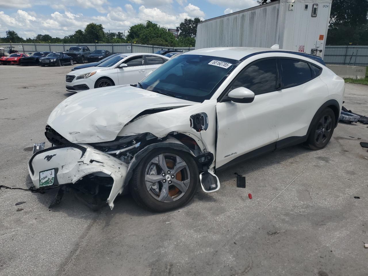 2021 Ford Mustang ma SELECT