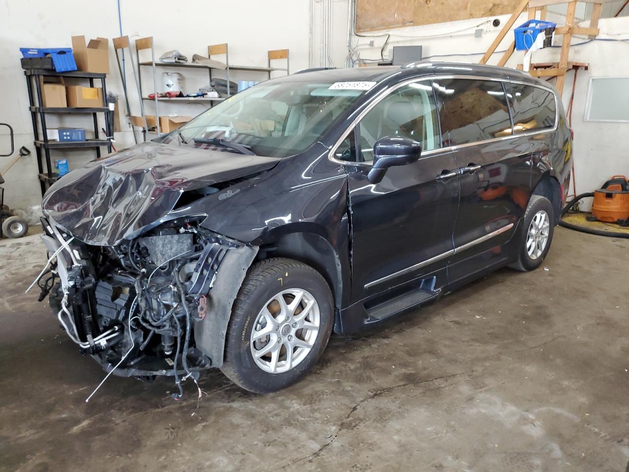 2020 Chrysler Pacifica t TOURING L
