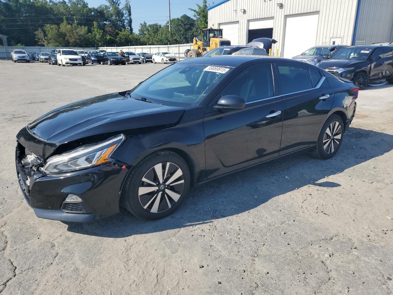 2022 Nissan Altima sv SV