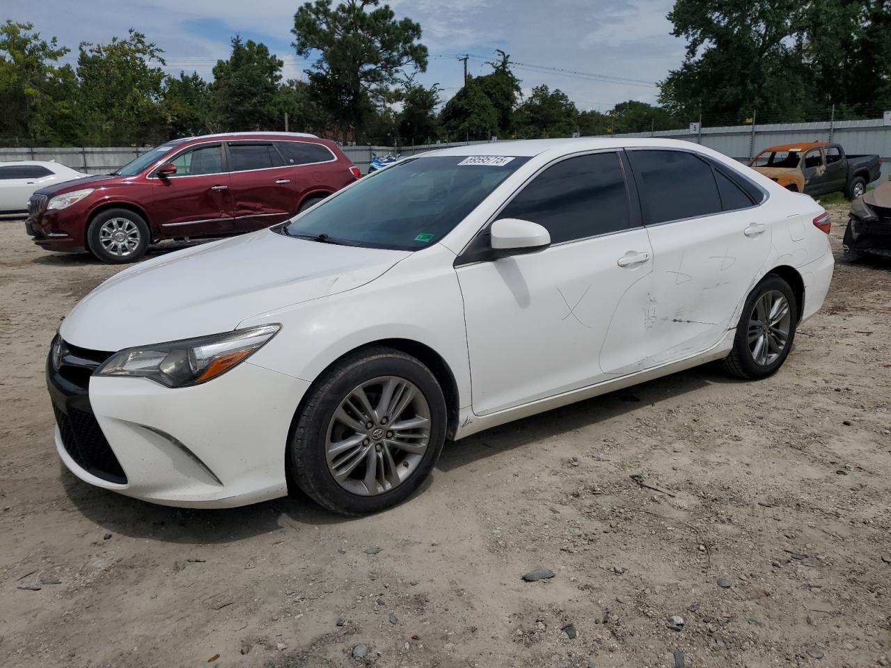 2015 Toyota Camry le LE