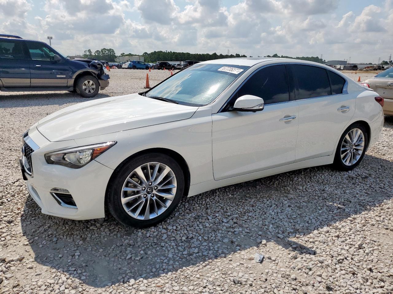 2021 Infiniti Q50 luxe LUXE