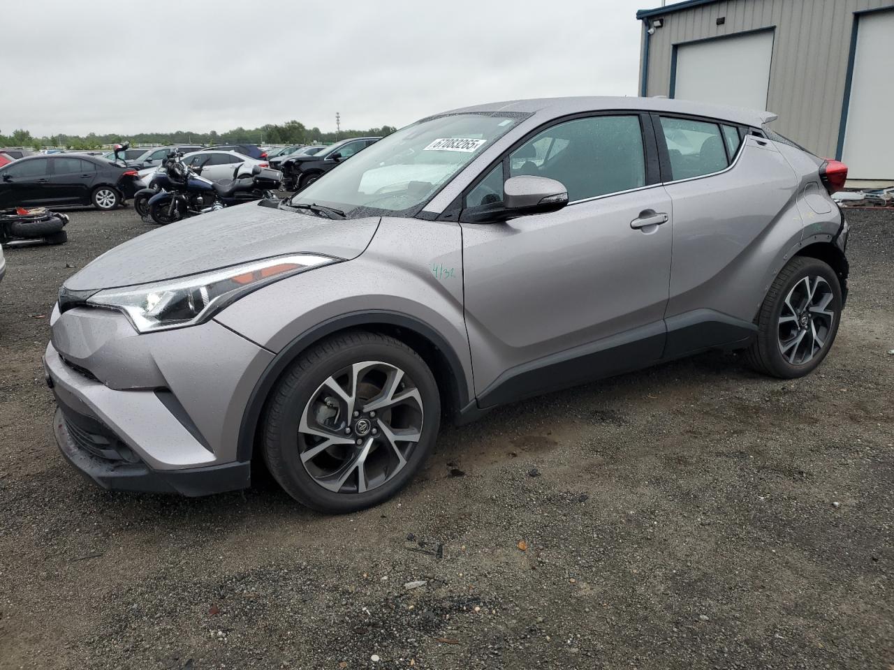 2019 Toyota C-hr xle XLE