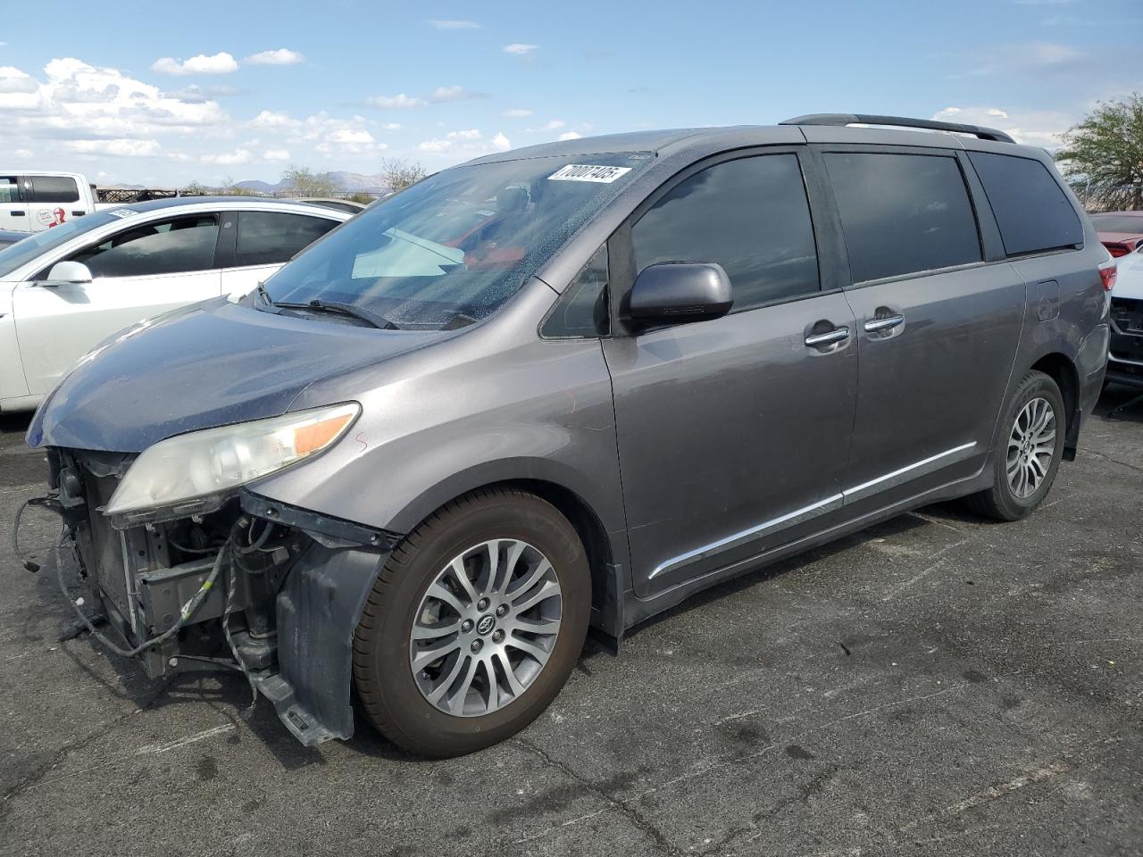 2019 Toyota Sienna xle XLE