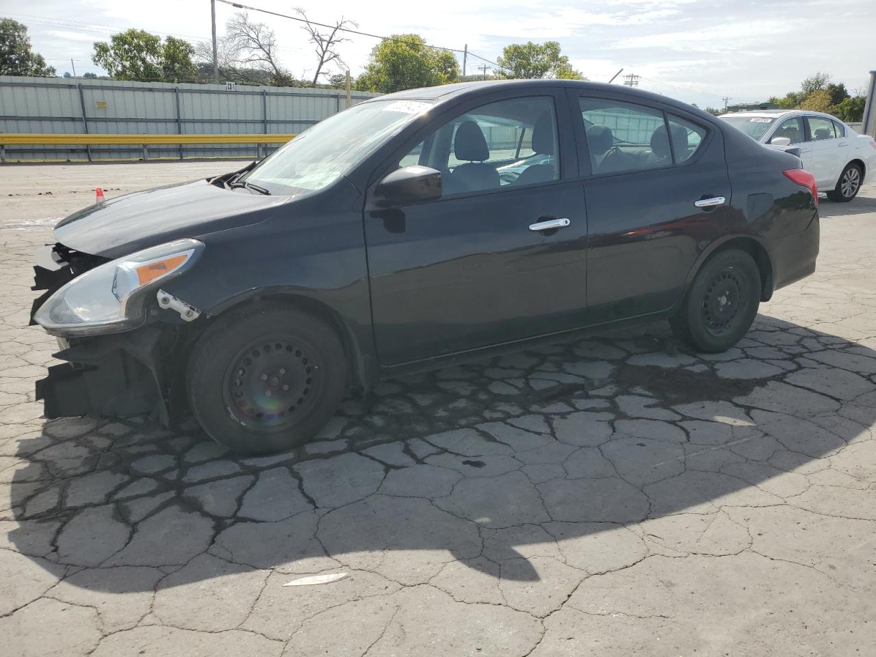 2016 Nissan Versa s S