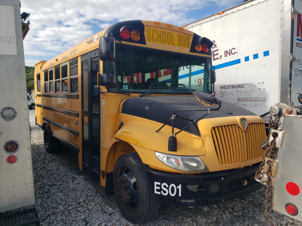 2011 Ic corporation 3000 ce
