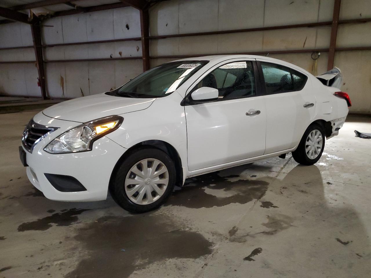 2019 Nissan Versa s S