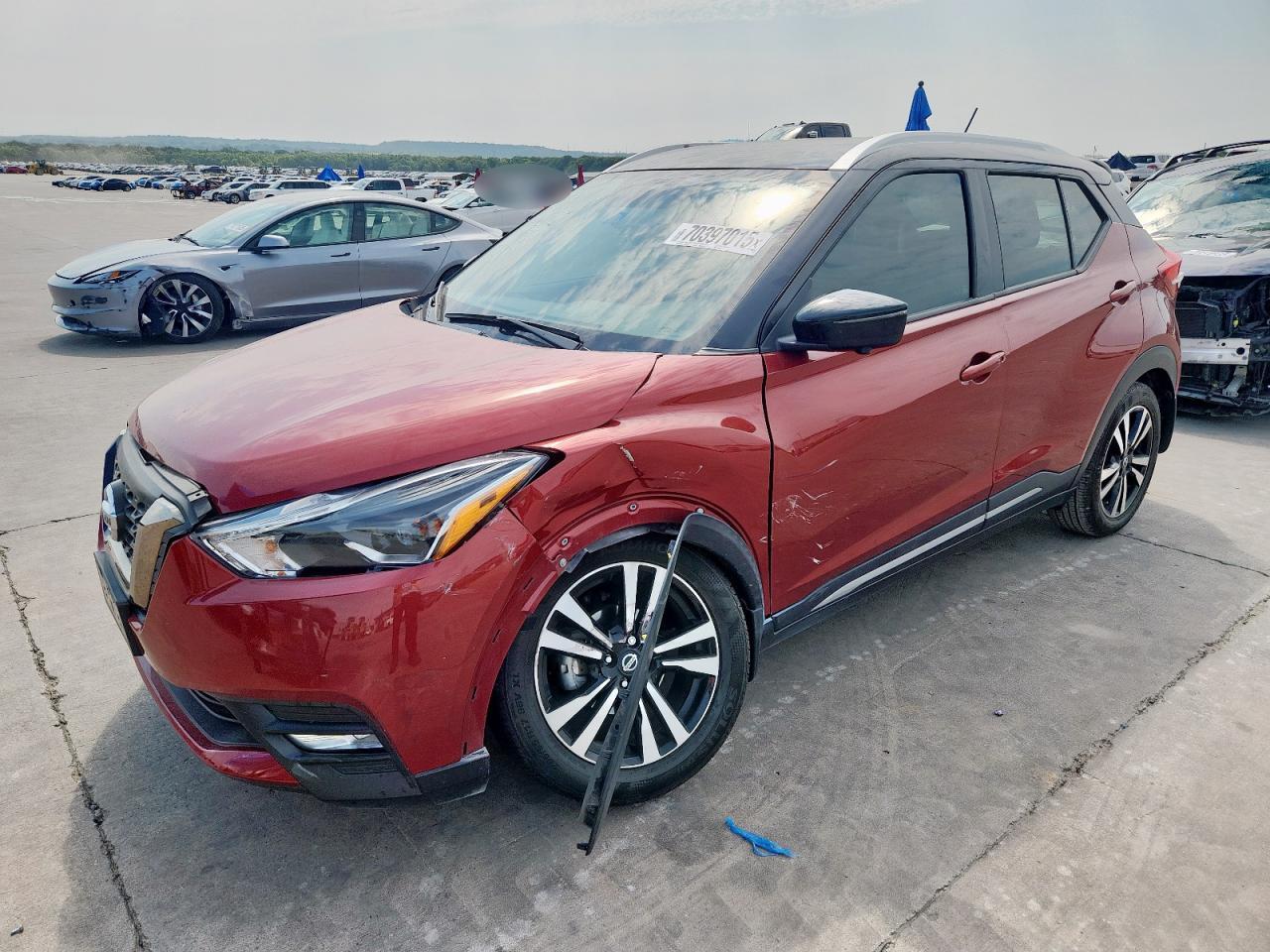 2020 Nissan Kicks sr SR