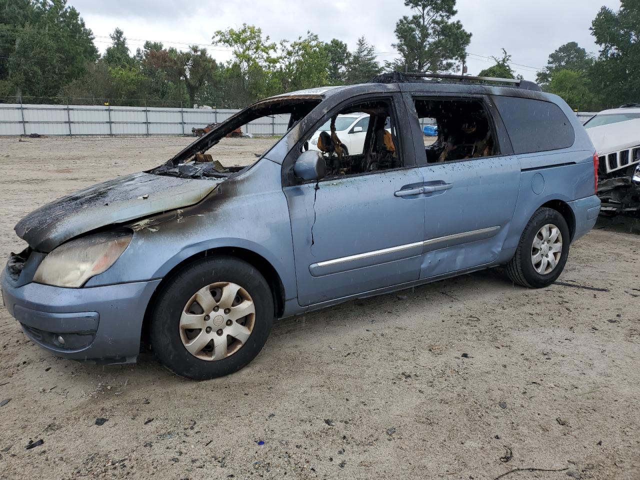2007 Hyundai Entourage GLS