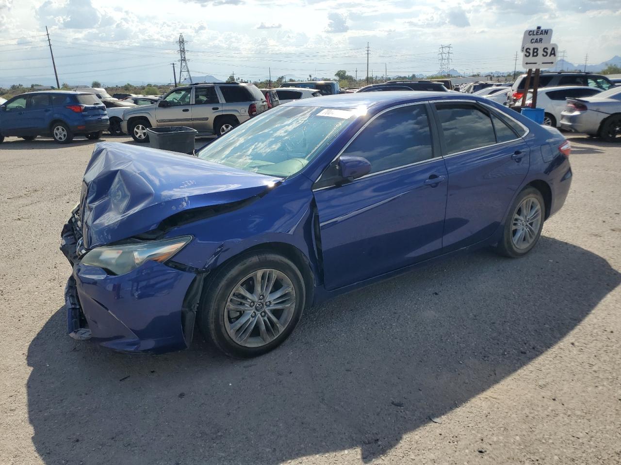 2016 Toyota Camry le LE