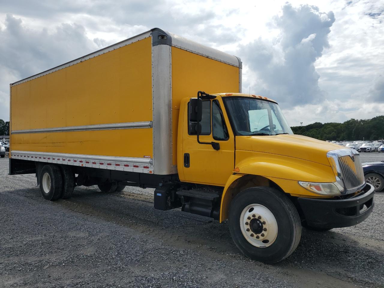 2018 International 4300