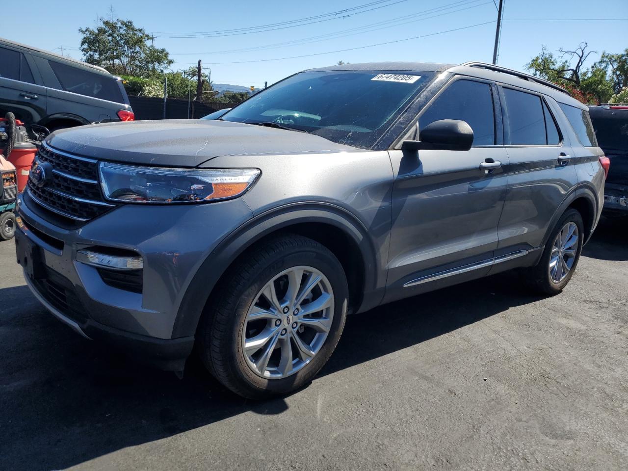 2023 Ford Explorer x XLT