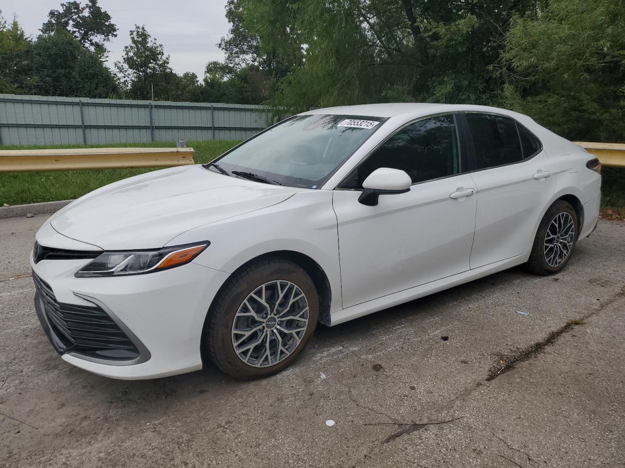 2022 Toyota Camry le LE