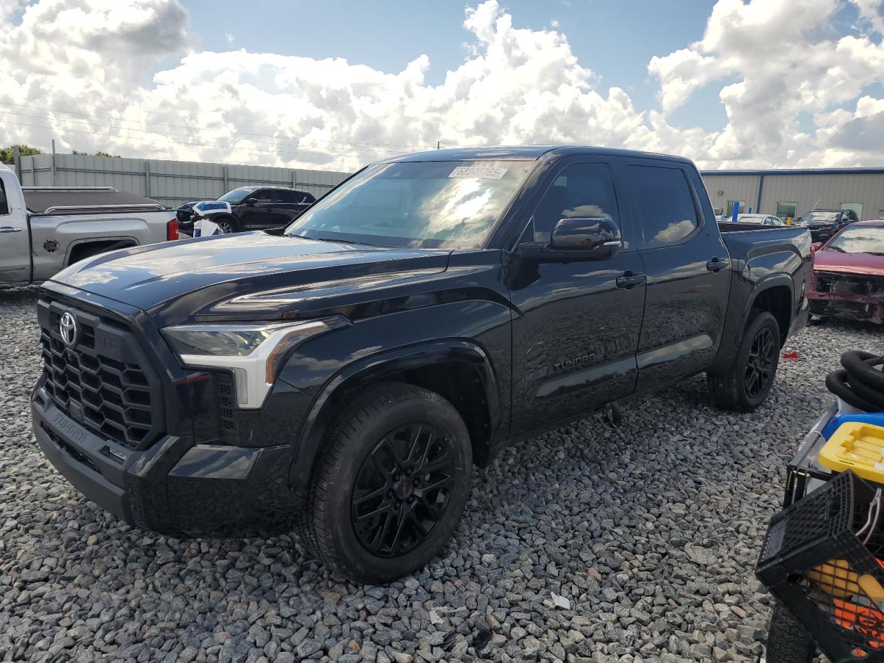 2023 Toyota Tundra cre CREWMAX SR