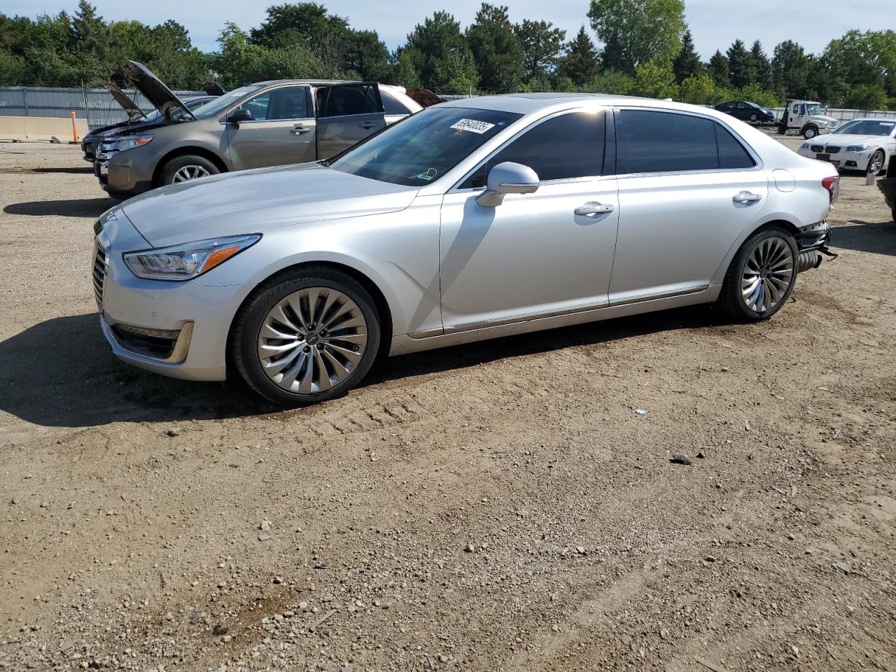 2018 Genesis G90