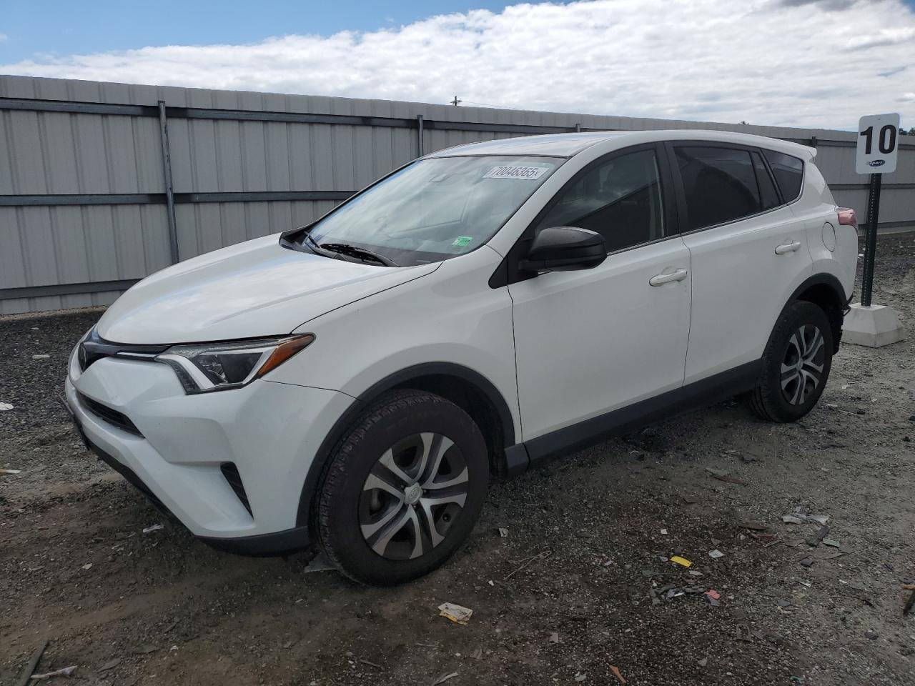 2018 Toyota Rav4 le LE