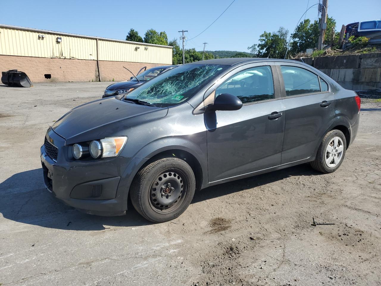 2014 Chevrolet Sonic ls LS