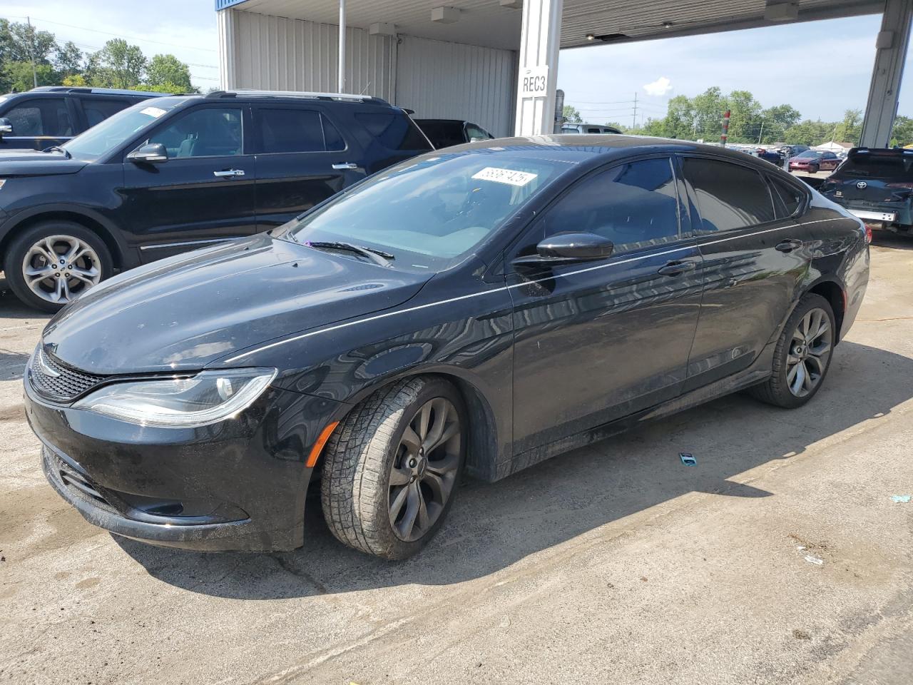 2016 Chrysler 200 s S