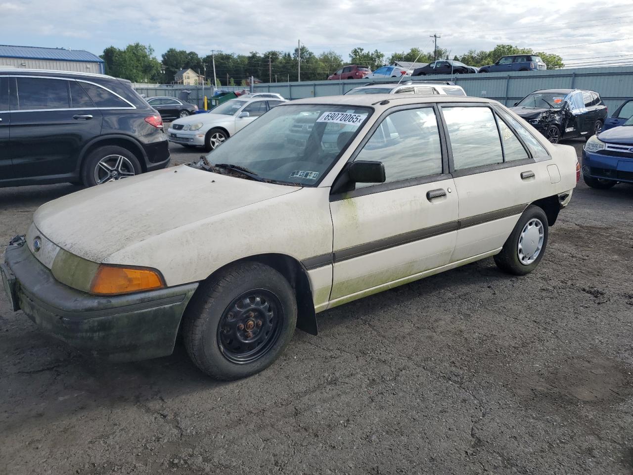 1991 Ford Escort lx LX