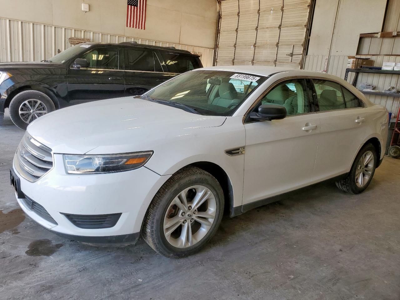 2016 Ford Taurus se SE