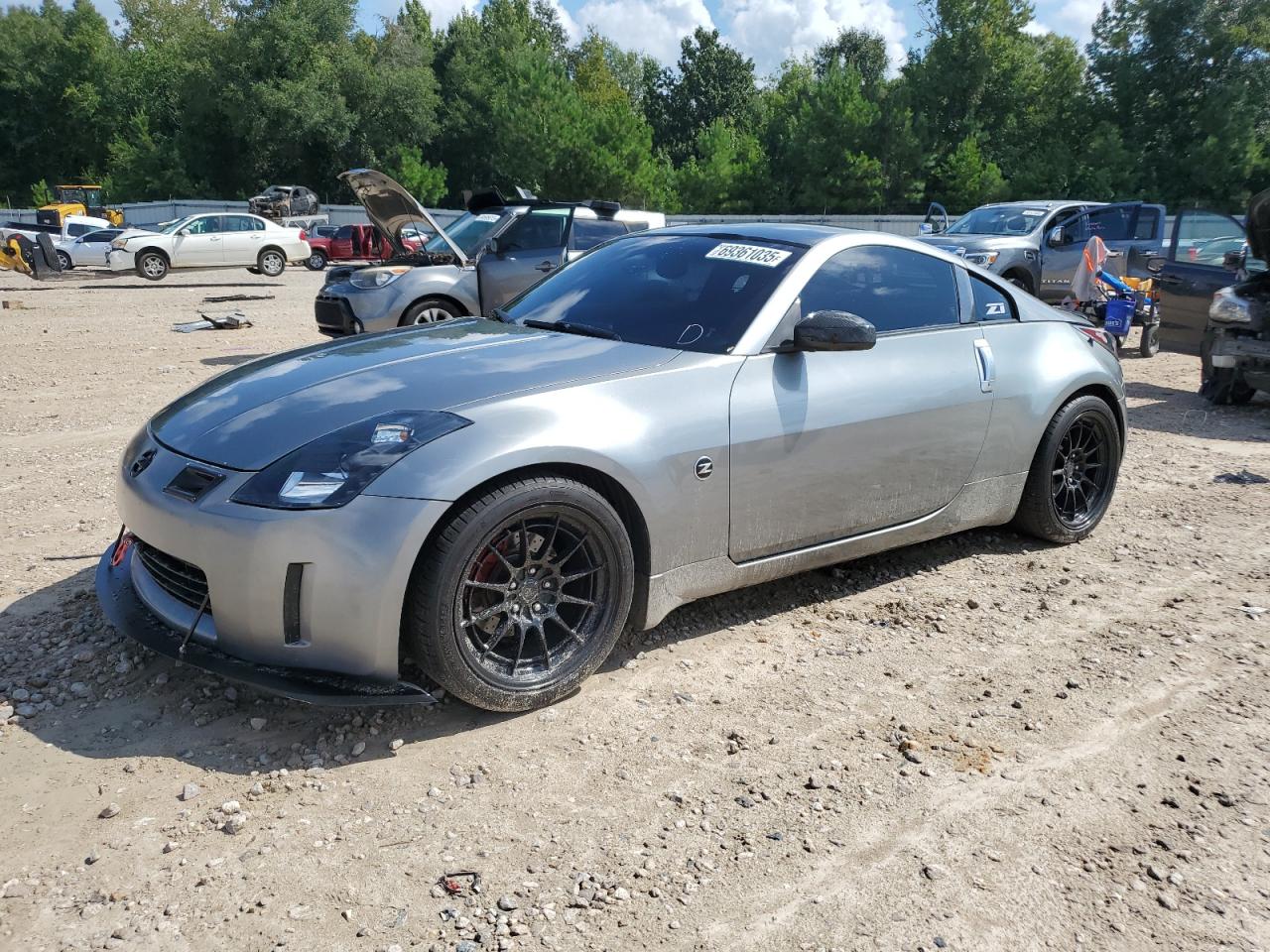 2004 Nissan 350z coupe COUPE