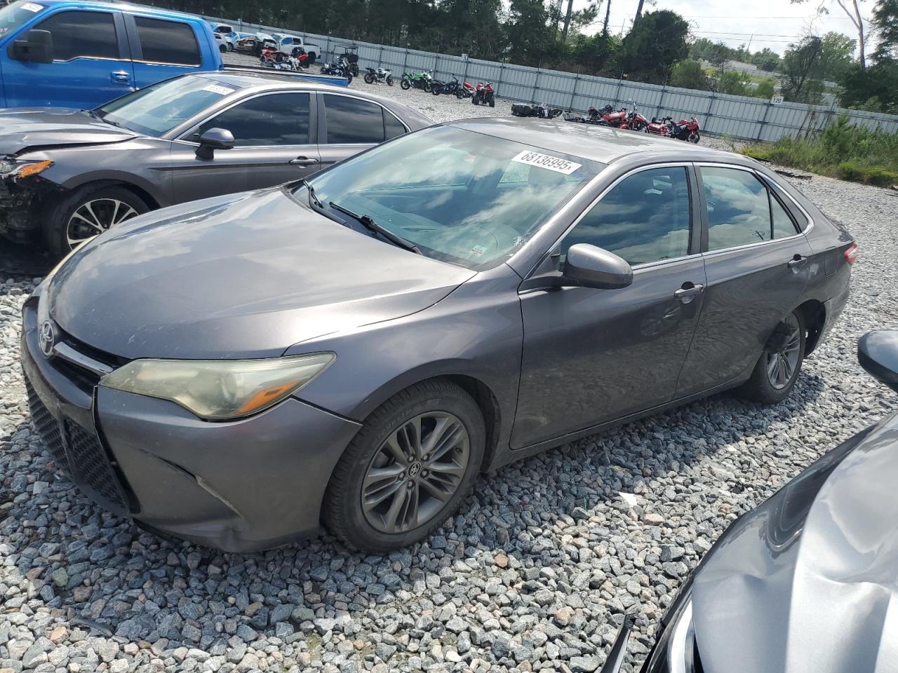 2016 Toyota Camry le LE