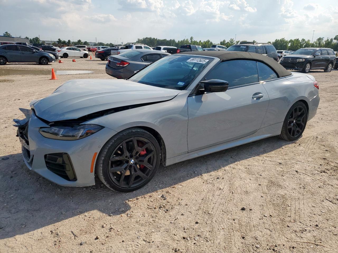 2025 BMW M440i