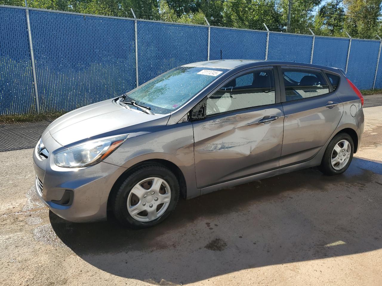 2013 Hyundai Accent gls GLS