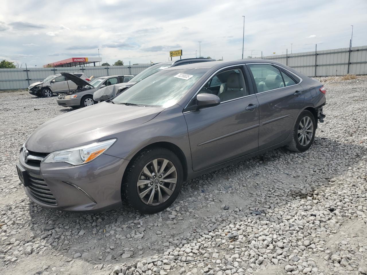 2015 Toyota Camry le LE