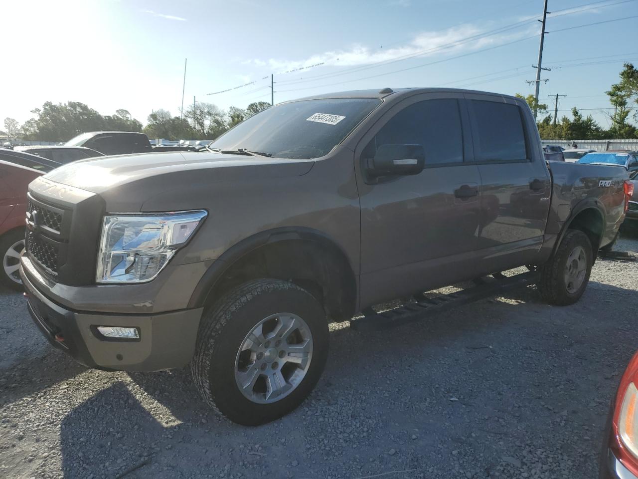 2020 Nissan Titan sv SV