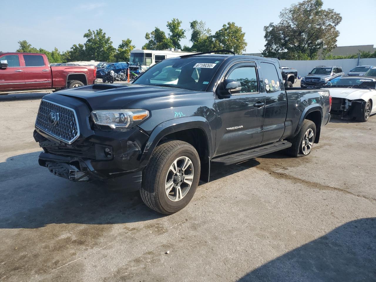 2019 Toyota Tacoma access cab ACCESS CAB