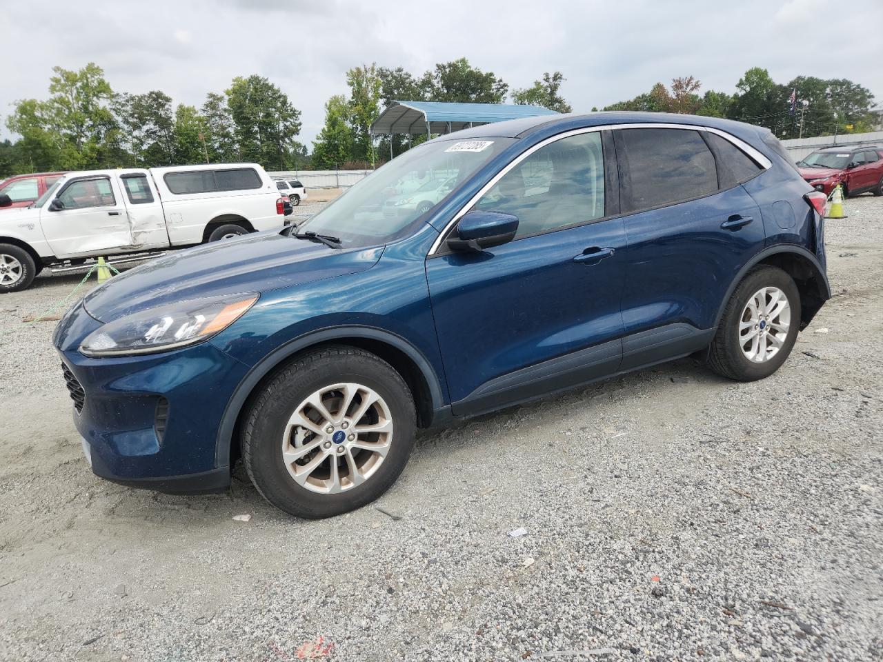 2020 Ford Escape se SE