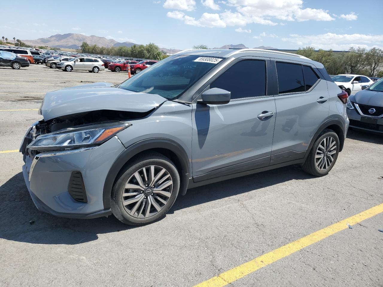 2023 Nissan Kicks sv SV