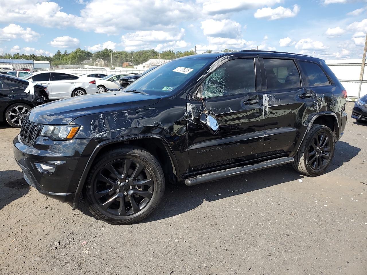 2018 Jeep Grand cher LAREDO