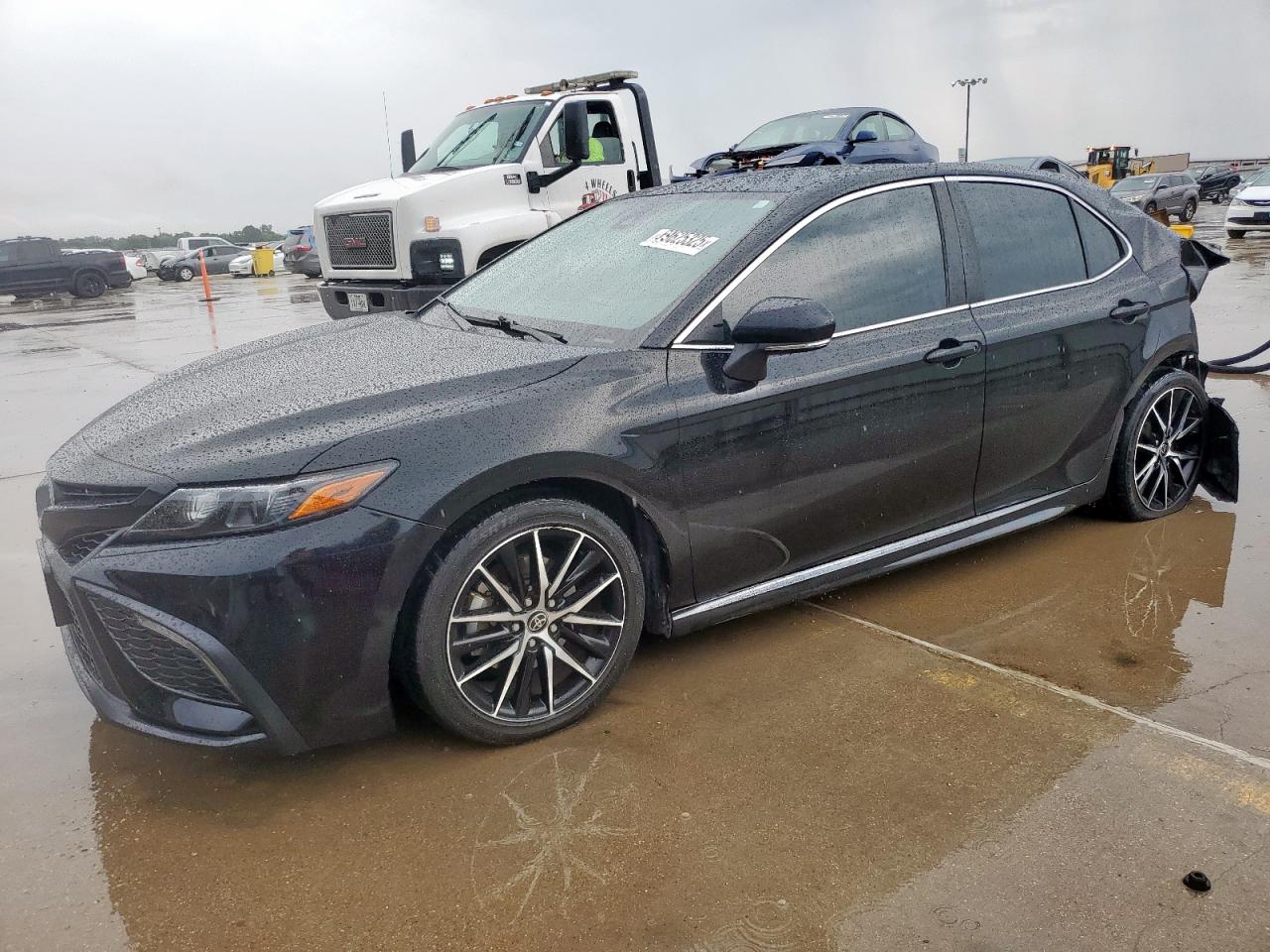 2022 Toyota Camry se SE