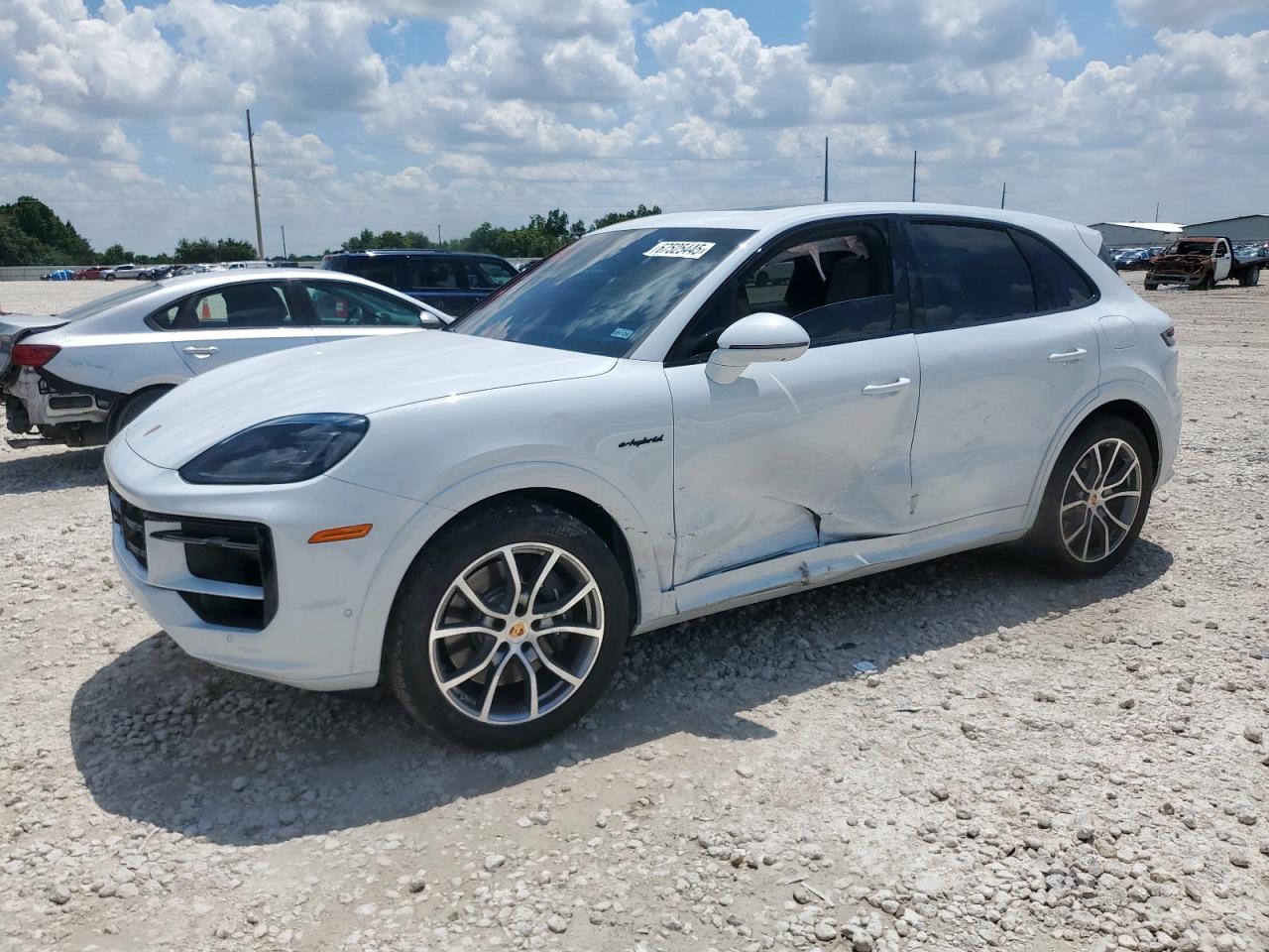 2024 Porsche Cayenne e- E-HYBRID