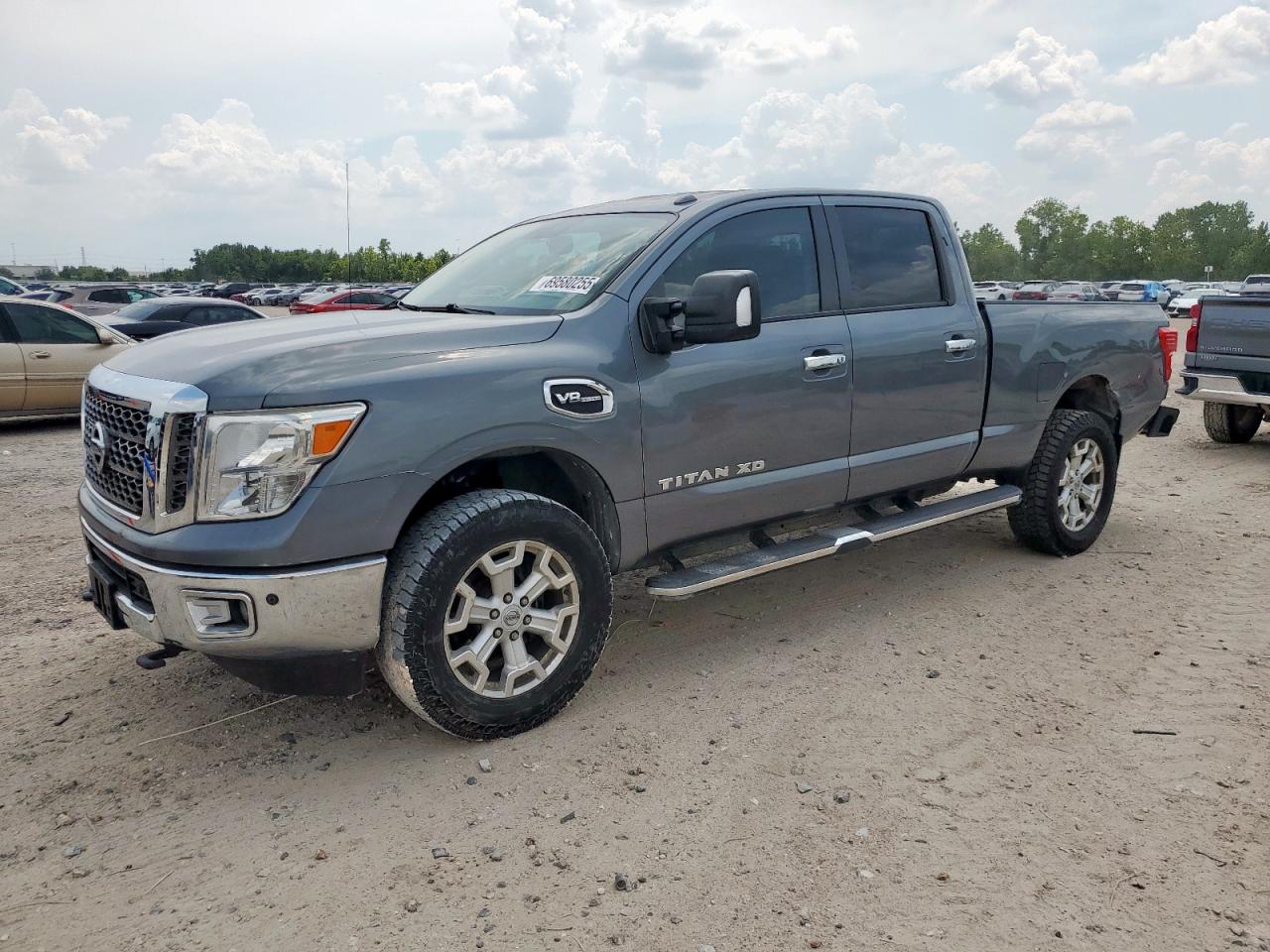 2017 Nissan Titan