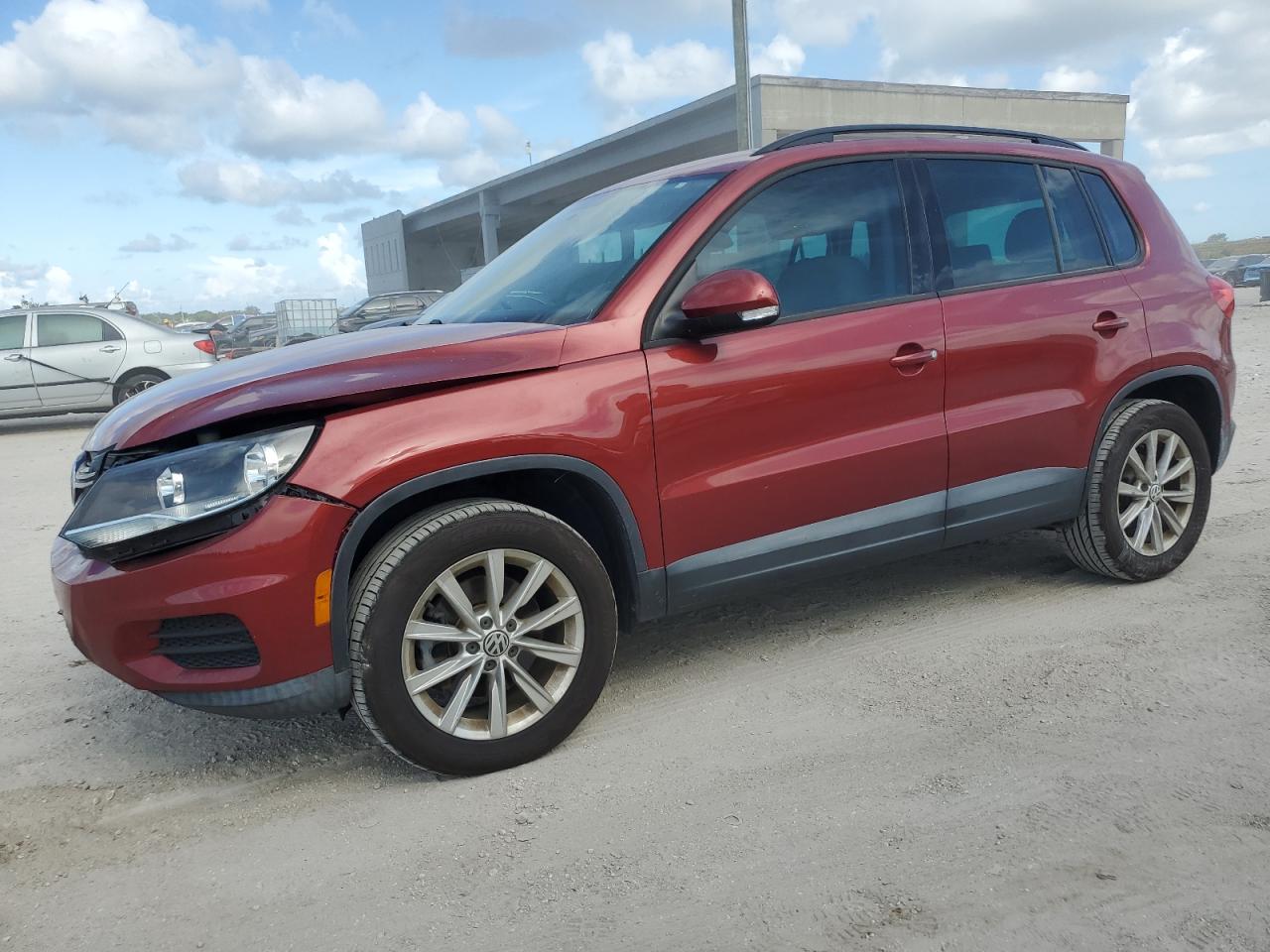 2015 Volkswagen Tiguan s S