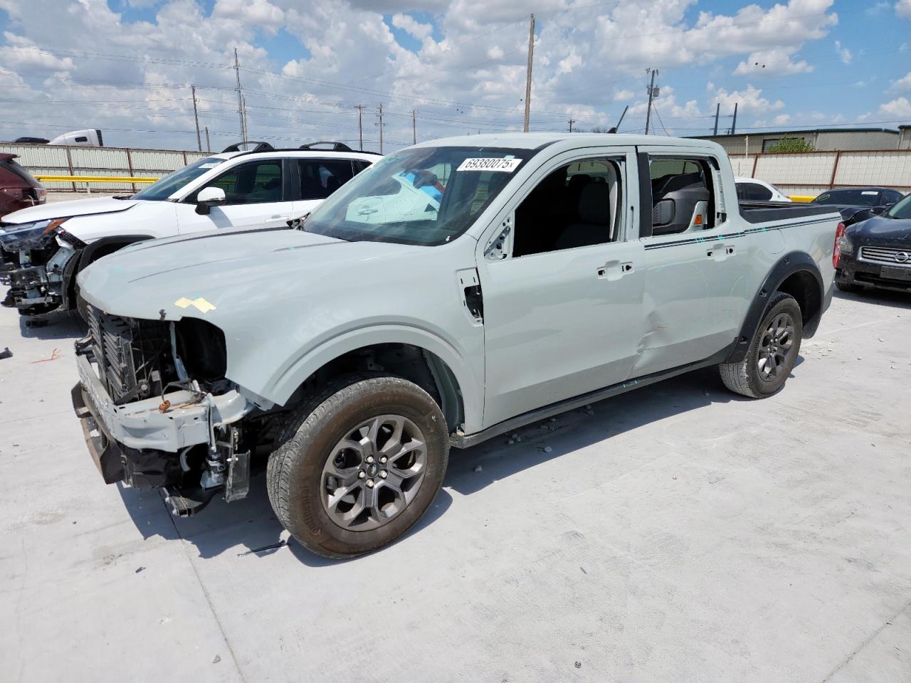 2023 Ford Maverick x