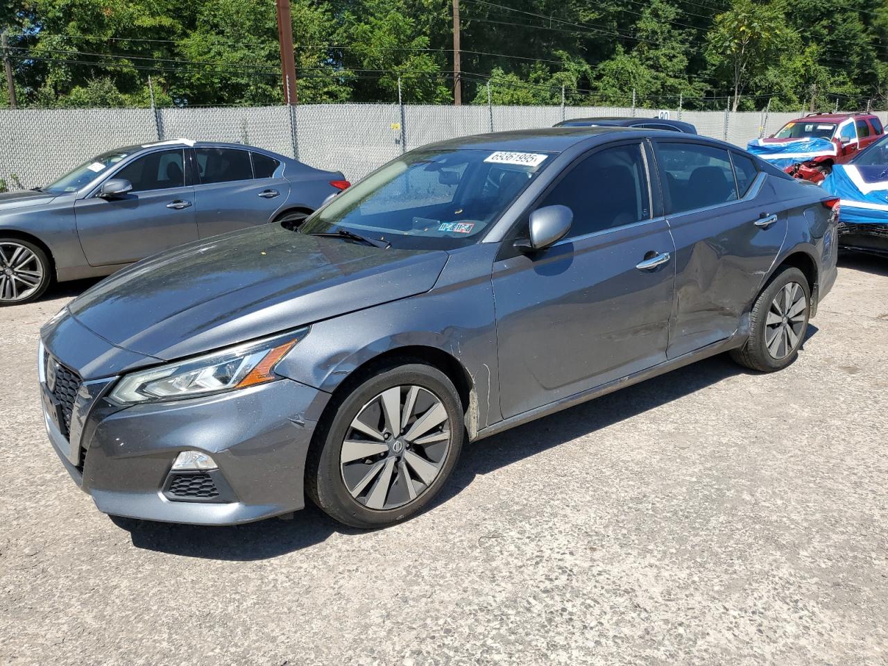 2021 Nissan Altima sv SV