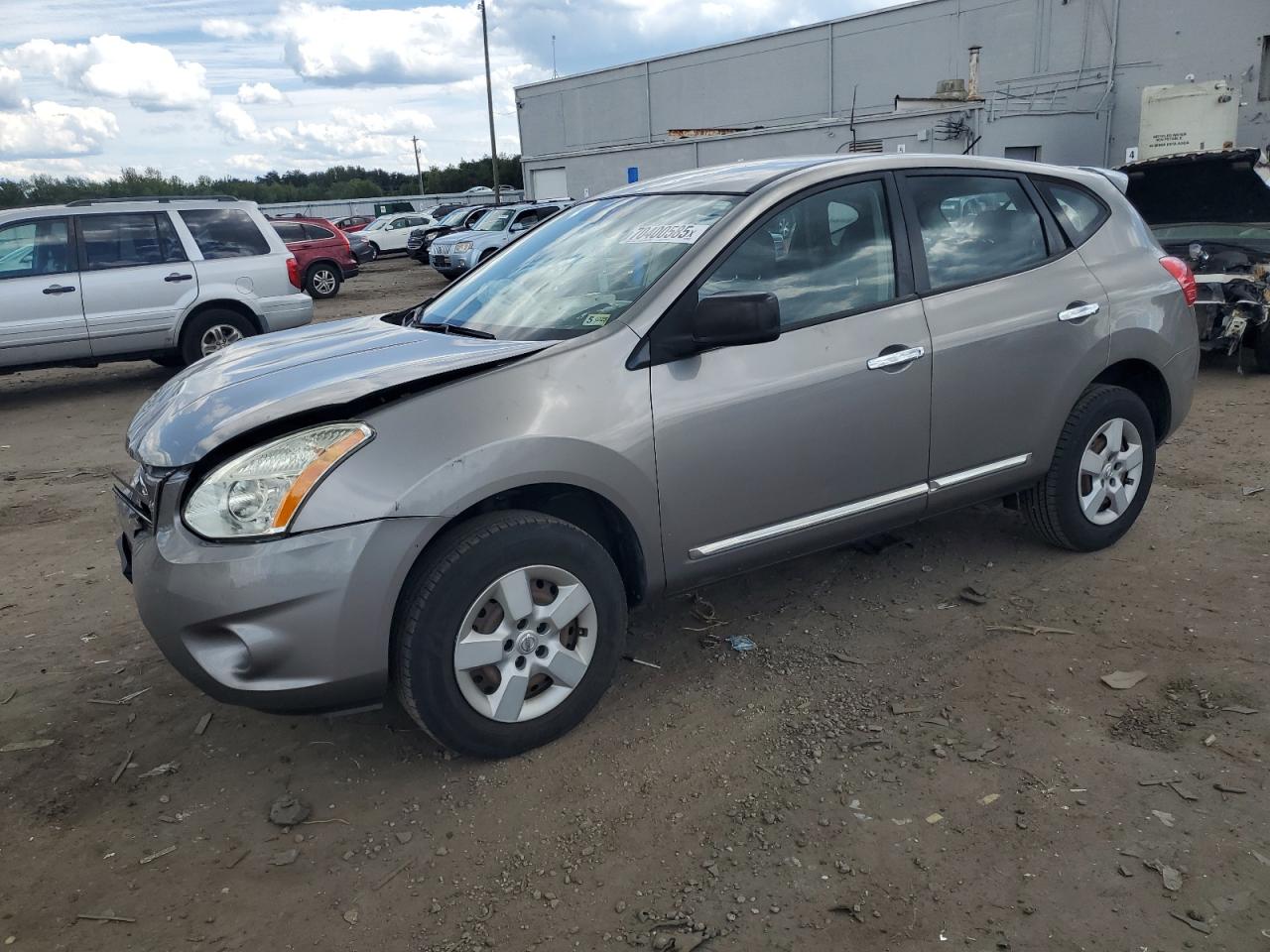 2013 Nissan Rogue s S