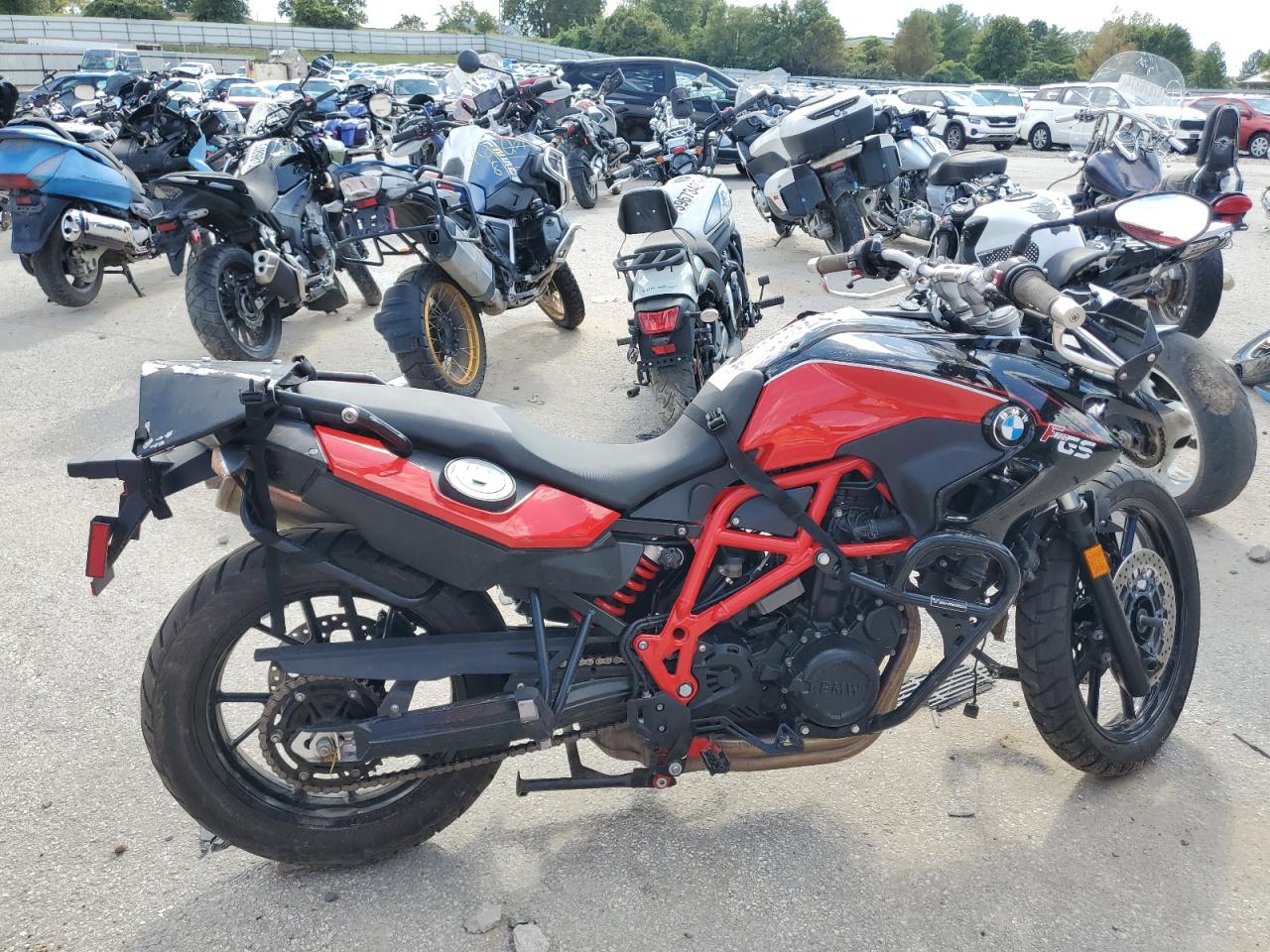 2015 BMW F700