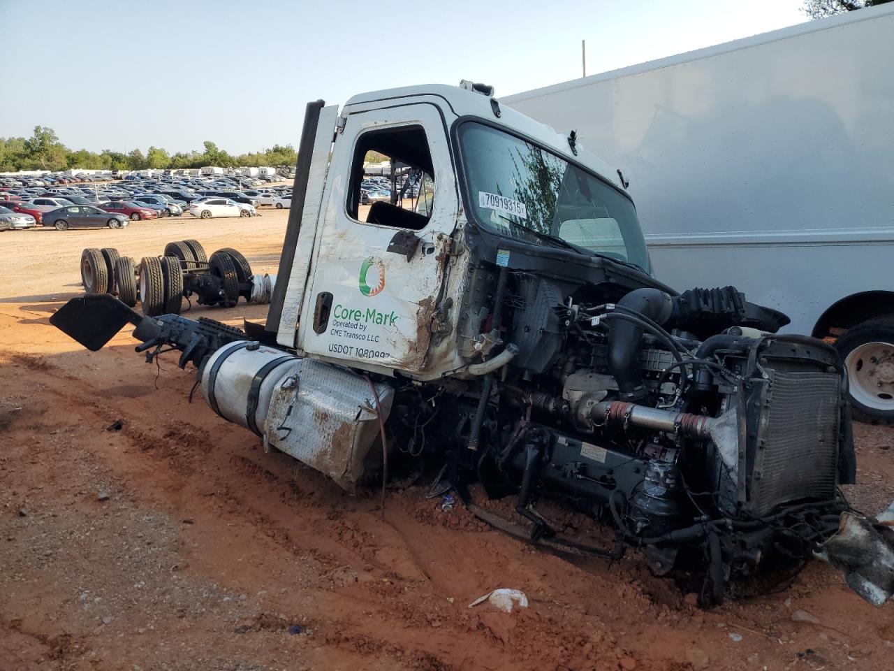 2020 Freightliner Cascadia 1