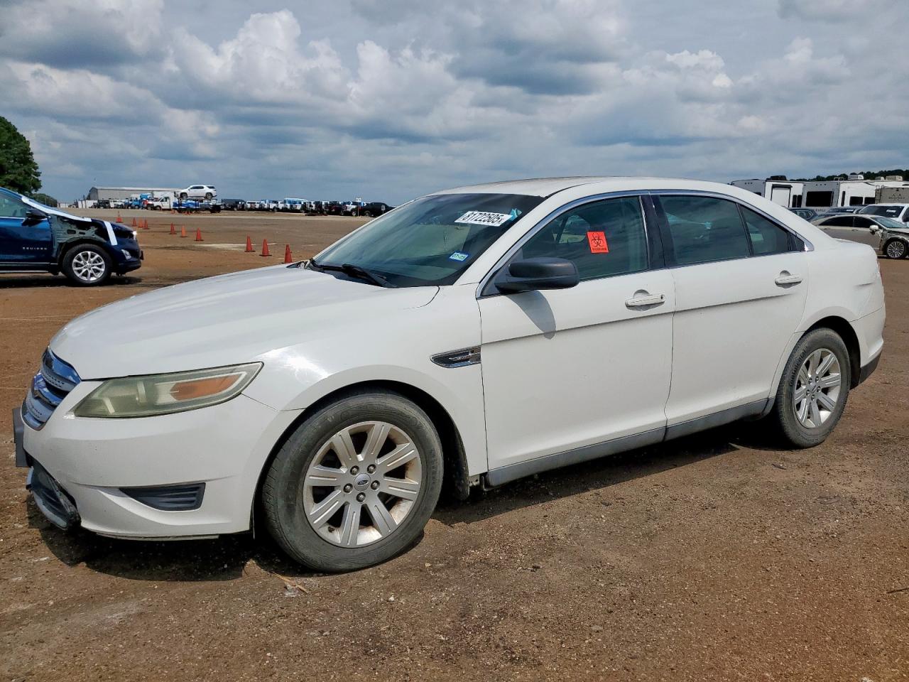 2010 Ford Taurus se SE