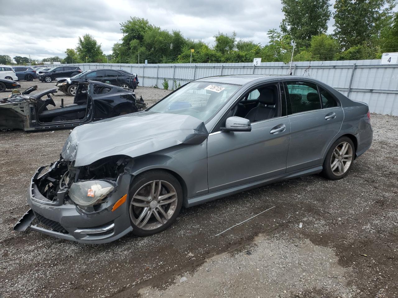 2013 Mercedes-benz C class 300 4matic